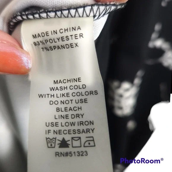 Vince Camuto Checkered Leaf Print Scuba Dress - Picture 5 of 5